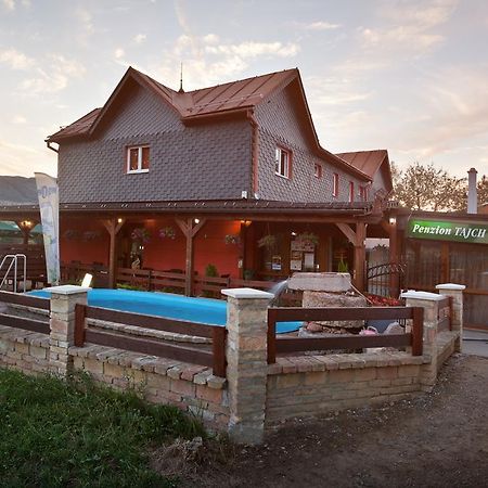 Penzion Tajch 노바바냐 외부 사진